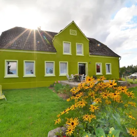 Comfortable 2 Person In The Countryside Drezno Stare Wierzchowo