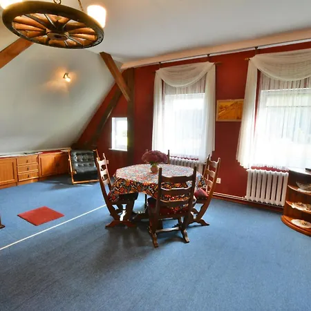 Comfortable 2 Person In The Countryside Drezno Apartment *